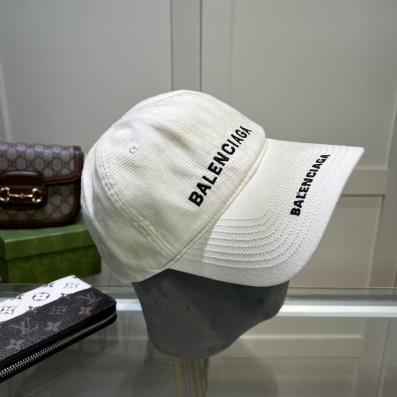 BALENCIAGA